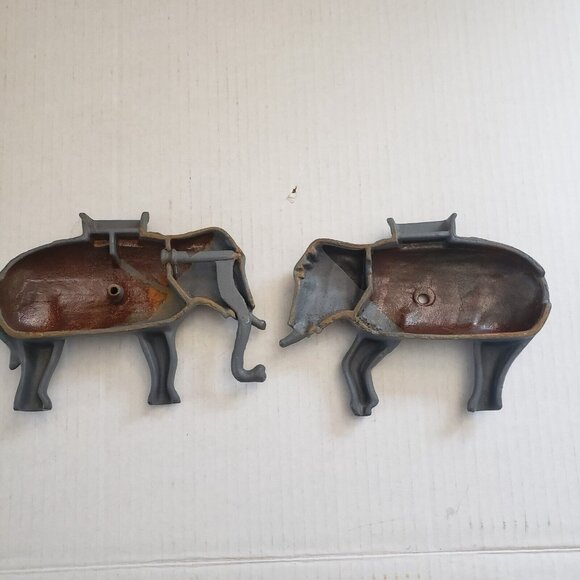 Vintage Repro  Elephant with‎ Howdah Cast Iron Mechanical Bank - Picture 11 of 11